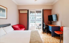 Charlie City Center Room